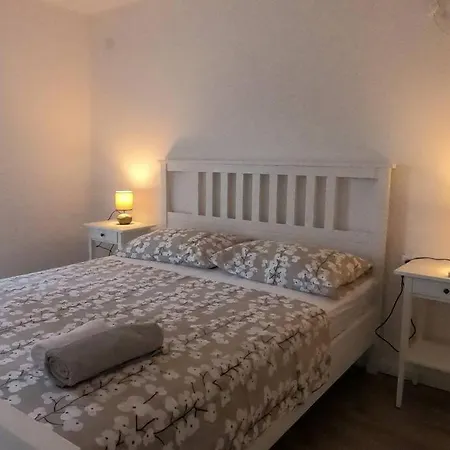 Kn House With Two Near Sea Сasa de vacaciones Rogoznica (Sibenik-Knin)