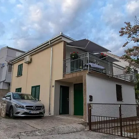 Kn House With Two Near Sea * Rogoznica (Sibenik-Knin)