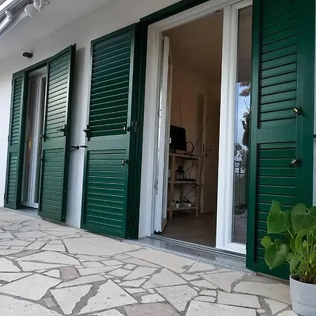 Kn House With Two Near Sea Hébergement de vacances Rogoznica (Sibenik-Knin)