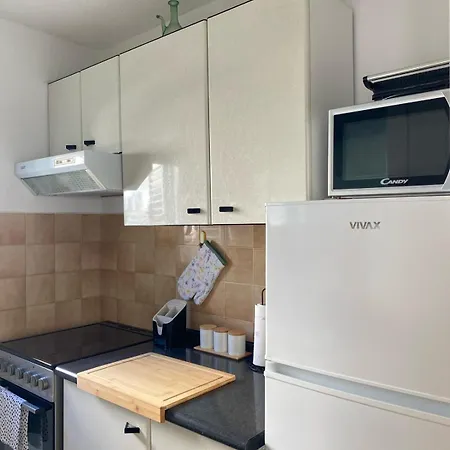 Kn House With Two Near Sea Rogoznica (Sibenik-Knin)