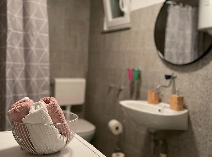 Kn House With Two Near Sea Σπίτι διακοπών Rogoznica (Sibenik-Knin)