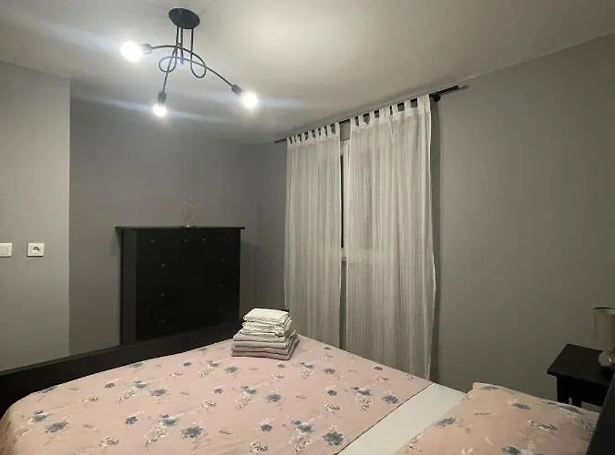 Kn House With Two Near Sea